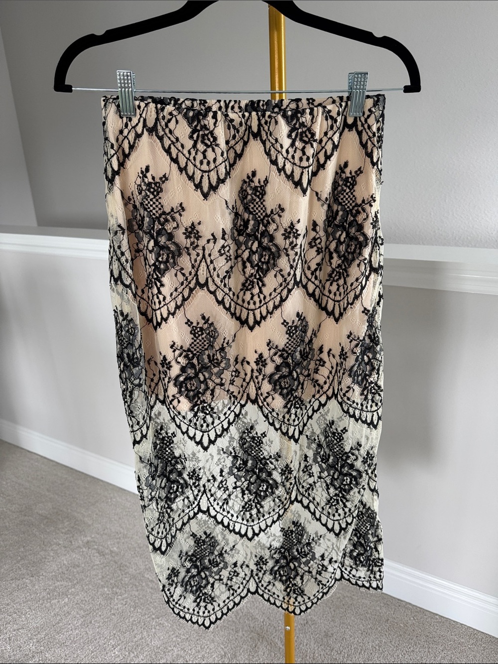 Lace-Overlay Midi Skirt in Nude and Black